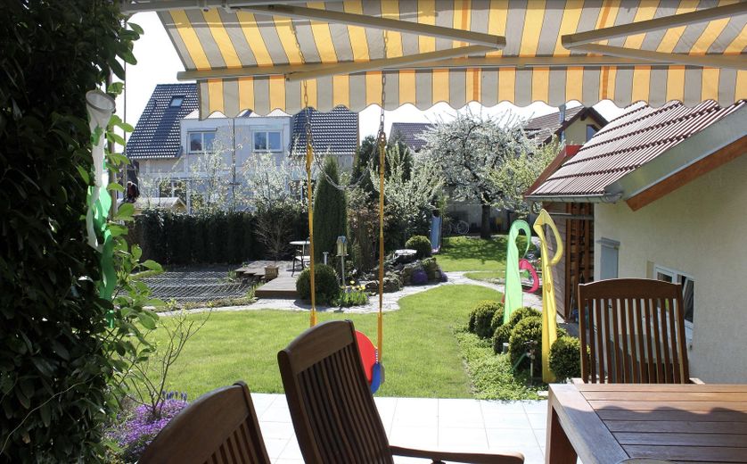 Immeuble résidentiel polyvalent à Kronau – 3 unités d’habitation sur env. 286 m² / Sans commission – Garten 
