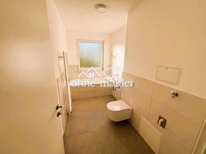 Appartamento di 3 locali appena ristrutturato con loggia e garage sotterraneo in posizione attraente – Foto 1