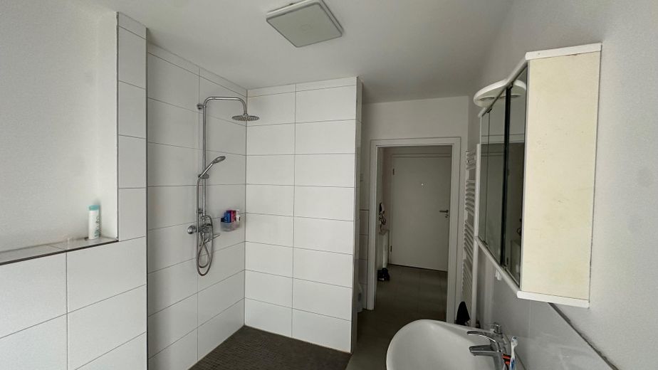 Duschbad zu Diele, Platz für W