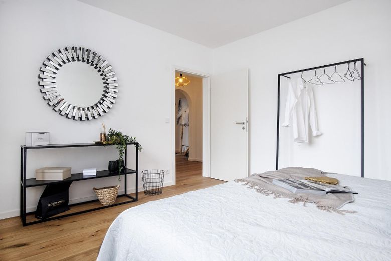Schlafzimmer III