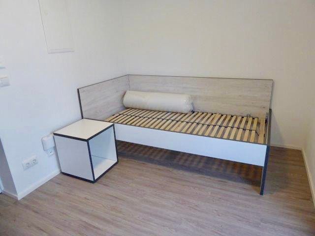Wohnraum/Bett