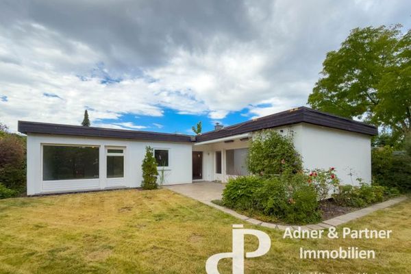 **BUNGALOW ESQUINERO INDEPENDIENTE EN BRAUNSCHWEIG MASCHERODE**