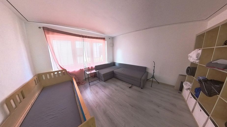 Modernisiertes Familienhaus mit Pool, Sauna, Smart Home & PV-Anlage – Foto 13
