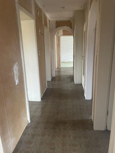 Anwesen mit Einfamilienhaus inkl. ELW & zweitem Wohnhaus, Garagen, Carport, Scheune & Werkstatt – Foto 2