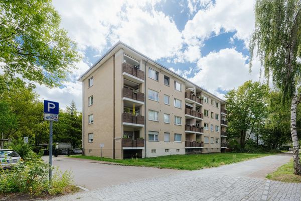 Yaklaşık 77,90 m² büyüklüğünde, hemen taşınılabilir 2,5 odalı daire; doğrudan sahibinden ve komisyonsuz