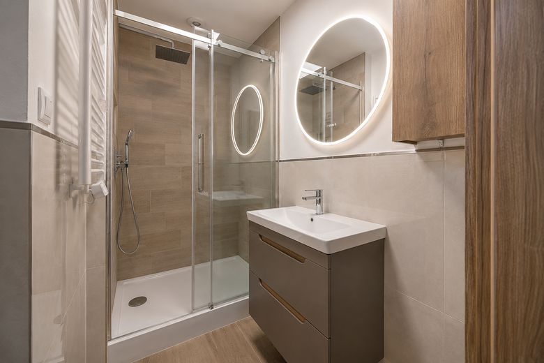 Helle 4-Zimmer-Wohnung – Privatverkauf – Bad