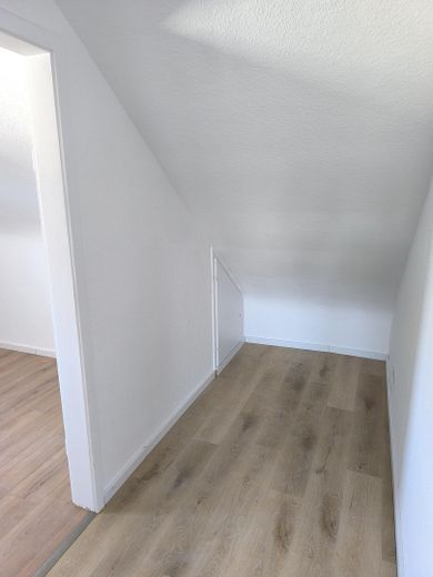Ihr neues Zuhause: 3 Zimmer, frisch kernsaniert, modern & absolut ruhig gelegen! – Foto 10