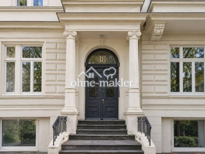 Stilvolle 2 Zimmer Altbauwohnung in der Belleetage in Hamburg-Harvestehude - – Foto 1