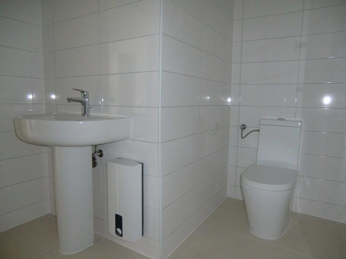 Bad/ WC und Waschtisch