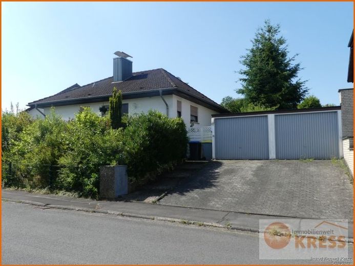 Gepflegter, unterkellerter Bungalow mit Terrasse und Garage in ruhiger Wohnlage von Sinntal-Sannerz – Foto 1