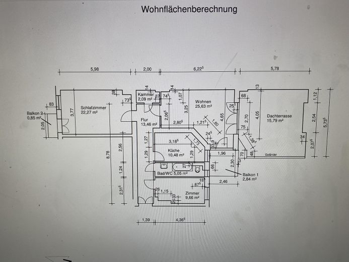108 m² Altbauwohnung mit 30 m² Dachterrasse und zwei Balkonen im Samariterviertel – Foto 11