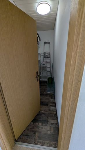 Top gepflegte 3,5 Zimmerwohnung Oberhaunstadt in City Nähe – Abstellraum