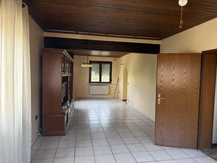 Cosy residential house with plenty of space in a very quiet, nature-oriented location – Photo 8