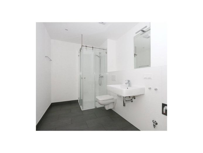 Komfortable 1,1 Zimmer Wohnung mit Einbauküche und Balkon – Ansicht I: Badezimmer