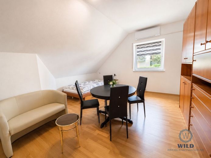 Ein Zuhause mit Zukunft - wertbewusst renoviert, nachhaltig gedacht, in Püttlingen gelegen. – Schlafzimmer-OG