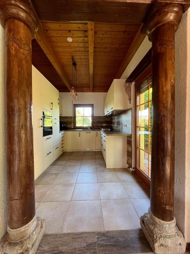 neuwertige hochwertige Küche