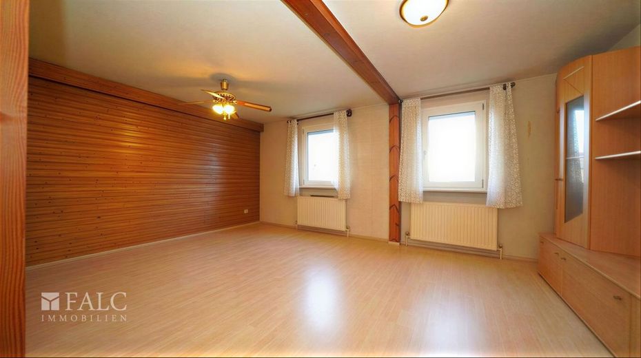 Halbes Haus, ganzes Glück, noch mehr Garten! FALC Immobilien Heilbronn – Platz zum Einrichten (Orig.)