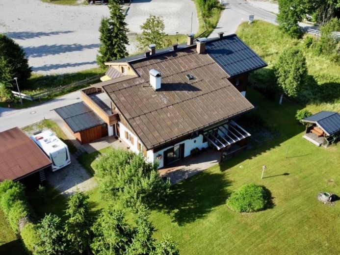 MFH in idyllischer Lage und mit eigenem Wald - ab 01.09.2027 bezugsfrei! – Photo 1
