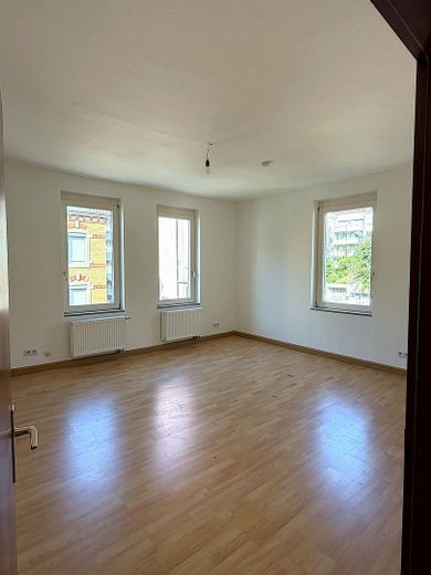 Stuttgart Süd Bestlage - Helle 2-Zimmer-Wohnung mit optimaler Anbindung – Zimmer 1