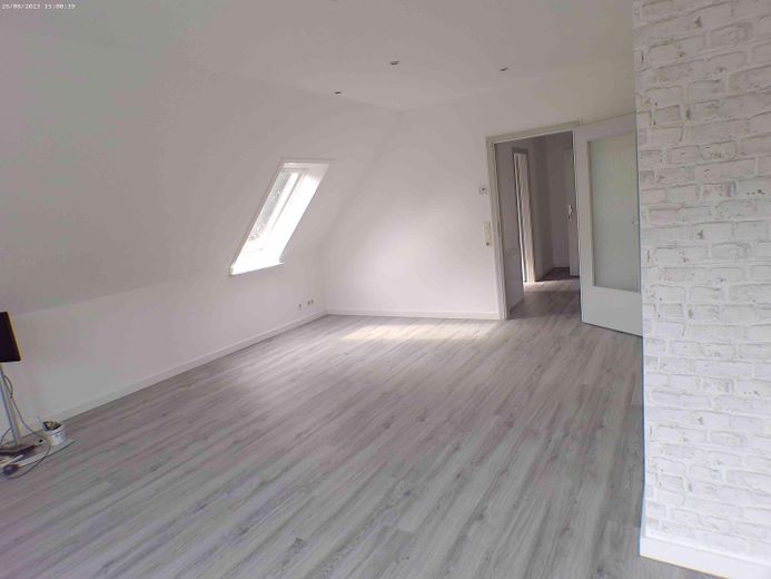 Wohnzimmer Blick zur Tür