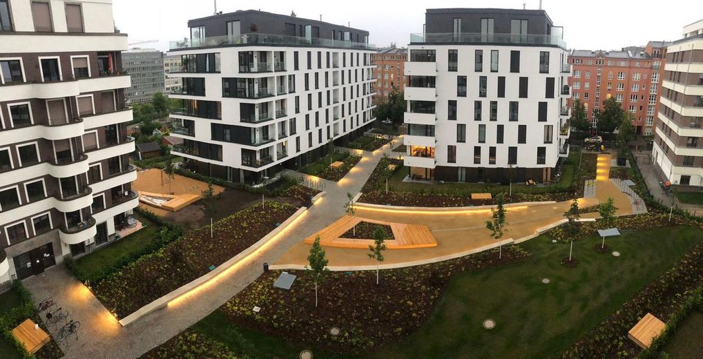 4 Zimmer Wohnung mit direktem Spreeblick und Weitblick über die Stadt – Innenhof Charlottenbogen
