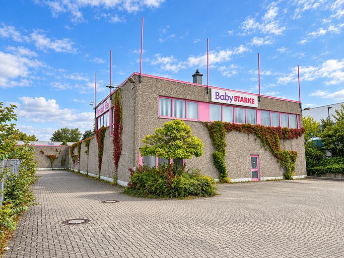 Ca. 1.700 m² Gewerbe-/Lagerfläche in Braunschweig-Stöckheim – befristet zu vermieten – Außenansicht