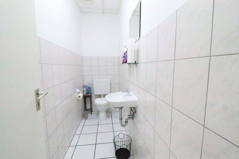 Kunden-WC - WRS Immobilien