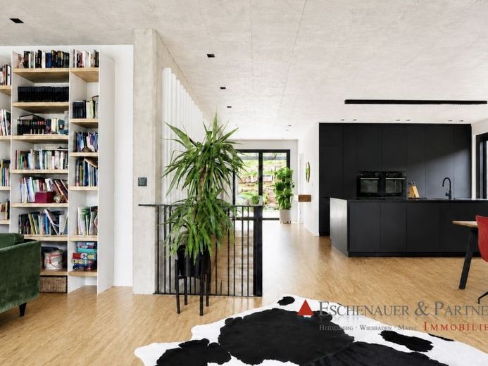 Villa di lusso ai margini del bosco – Abitare esclusivo con vista panoramica, privacy e assoluta tranquillità – Foto 1