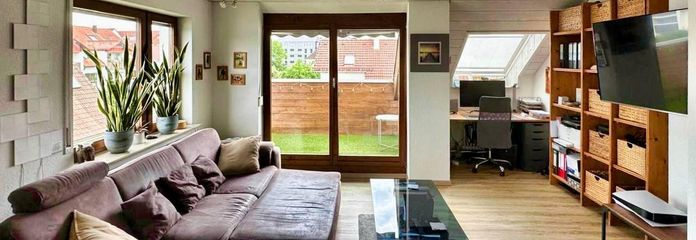 2 Zimmer- Dachgeschoss- Wohnung in schöner Wohnlage in Neu-Ulm / Pfuhl – Großer Wohnbereich