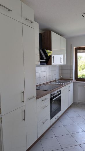 Sonnenverwöhnte 4-Zimmer Wohnung mit EBK am Waldrand von Dreieich-Dreieichenhain – Küche