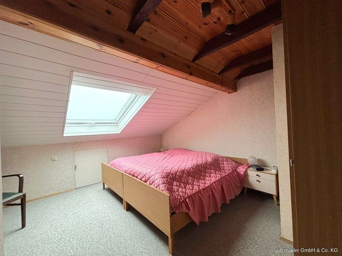 Zeitgemäß investieren: Mehrfamilienhaus in Bad Steben – VUB0002335-13