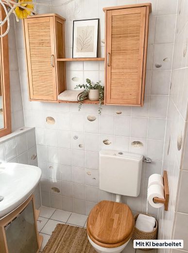 Geräumige 3 Zimmer Wohnung mit eigenem Garten und Garage – Badezimmer