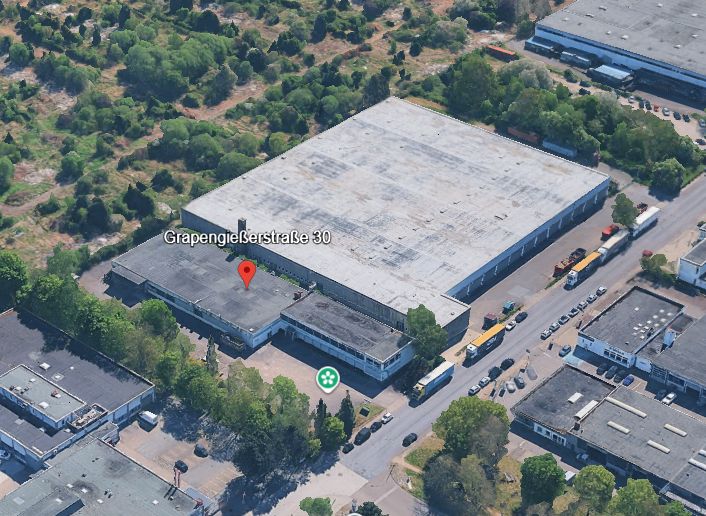 Provisievrij solitair object op toplocatie! Kantoorruimte, productie en veel buitenruimte aan de A1! – Luftbild