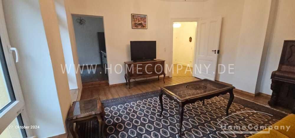 Große 3,5 Zi.-Altbauwhg., 2. OG, möbliert. Bad mit Wanne und Dusche, Balkon und kl. Garten zur gemeinschaftlichen Nutzung; Stellplatz vorhanden. – fd56f328c8639636ddd9909138ab2860124778c0.jpg