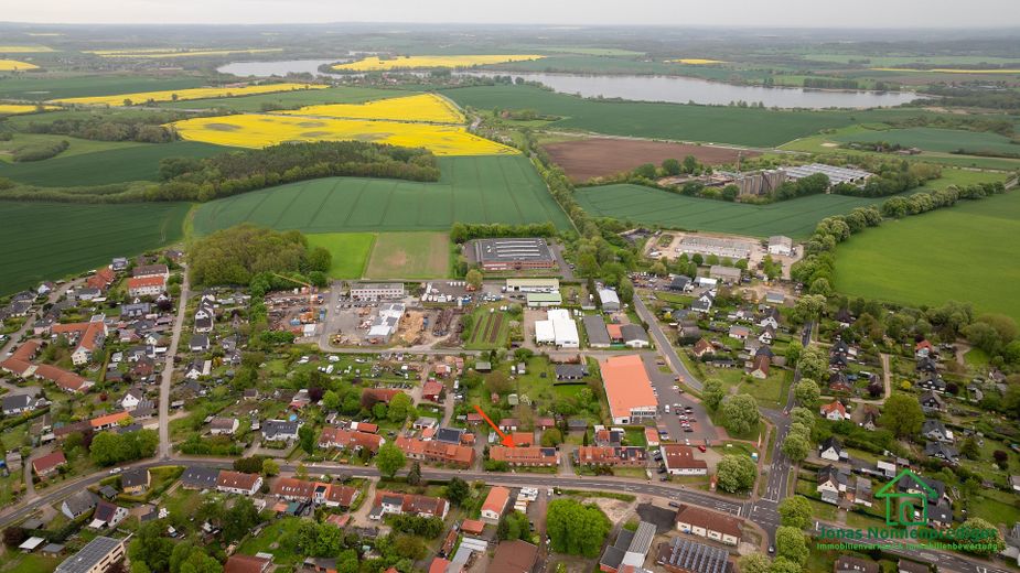 Reihenmittelhaus mit Garage und Garten - für den Käufer provisionsfrei – Foto 3