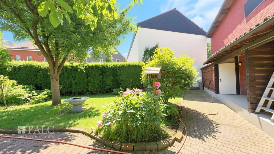 Familienglück mit Garten, Freiraum &amp; unzähligen Möglichkeiten – Garten