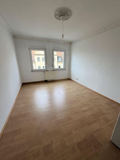 Charmante 2-Zimmer-Wohnung im beliebten Stadtteil St. Johannis – Zimmer 1