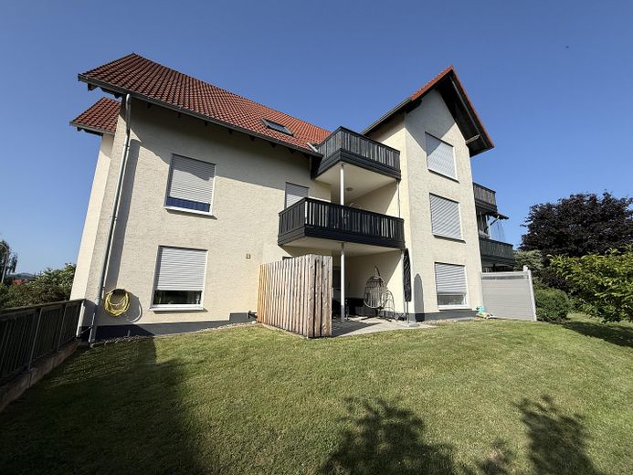 Helle 3-Zimmer-Erdgeschosswohnung mit Terrasse – Terrasse