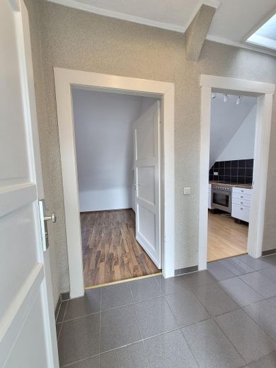 Mehrfamilienhaus, Dreifamilienhaus mit Loft Charakter u. Dachterrasse in Krefeld – Wohnung 3 / Dachgeschoss