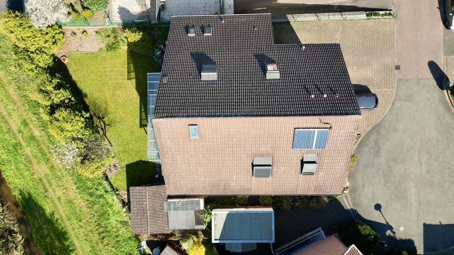 Barrierefreie Erdgeschosswohnung mit großem Garten & Terrasse in Wesseling-Keldenich – Luftaufnahme vom Dach