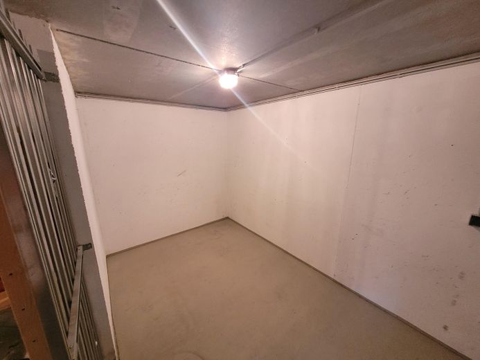 Traumhafte Dachterrassenwohnung – Keller