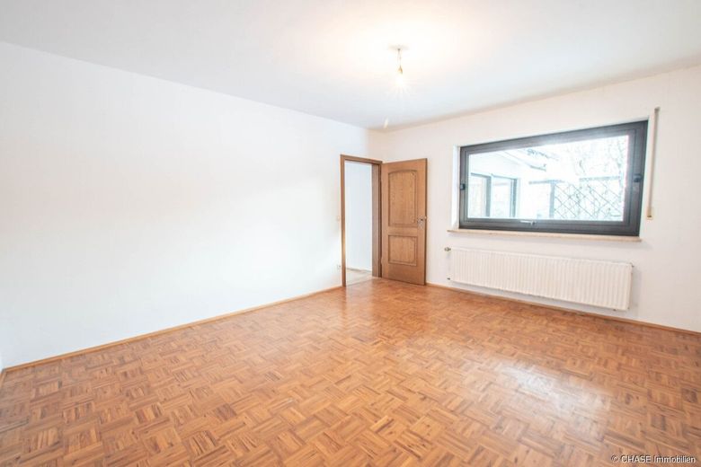 Hochwertiges Architekten-Ein-/Zweifamilienhaus mit Garten und Garagen - TOP-Wohnen in Rollshausen! – Schlafzimmer Erdgeschoss