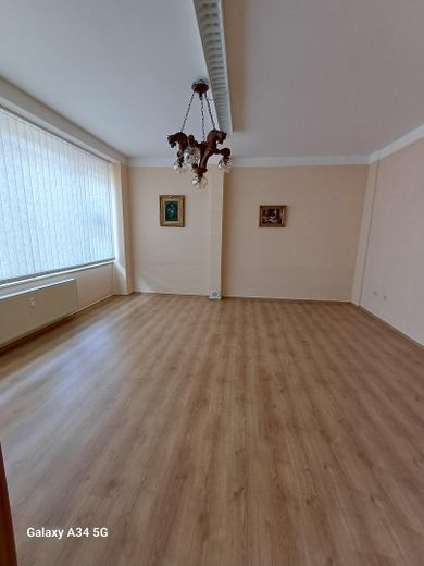 Veelzijdig bruikbaar commercieel vastgoed (kantoor, praktijk, hal, studio, ambacht, handel). 1a-locatie – Raum 1, ca. 26qm