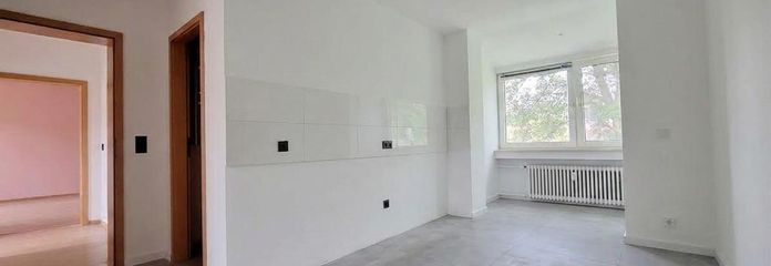 شقة حديثة التجديد من 4.5 غرف (98م²) في موقع هادئ في إيسن-ديلفيغ (Gleisstr. 36) – Küche