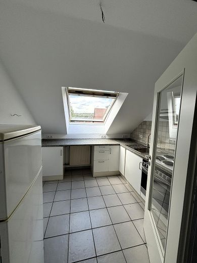 Appartamento mansardato di 3 locali appena ristrutturato con giardino condominiale e posto auto a Horstmar – Küche