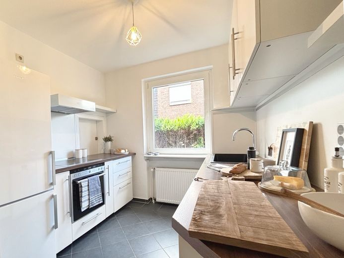 Quand le calme rencontre la proximité - Maison individuelle avec jardin à Neu Hagen - sans commission – Küche im Erdgeschoss
