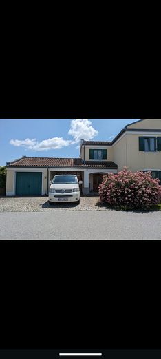 Garage + Eingang
