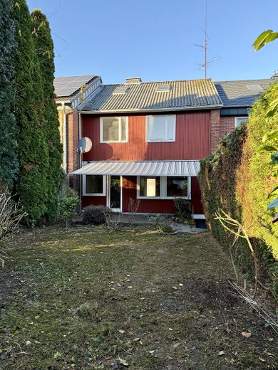 Rückseite mit Garten