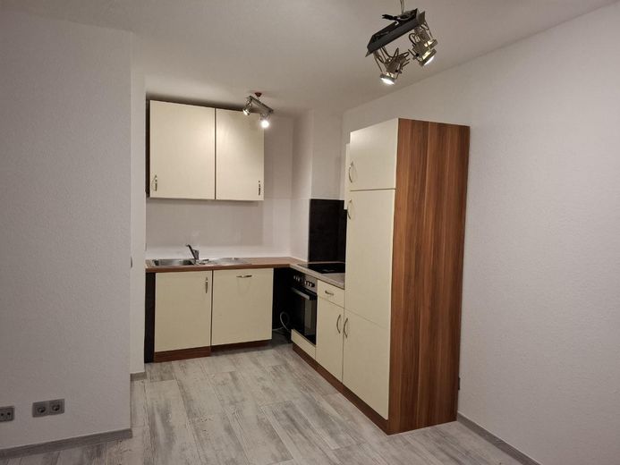 1-Zimmer-Wohnung mit Einbauküche und Balkon, Worms, ruhige Lage, Fahrstuhl – Foto 12
