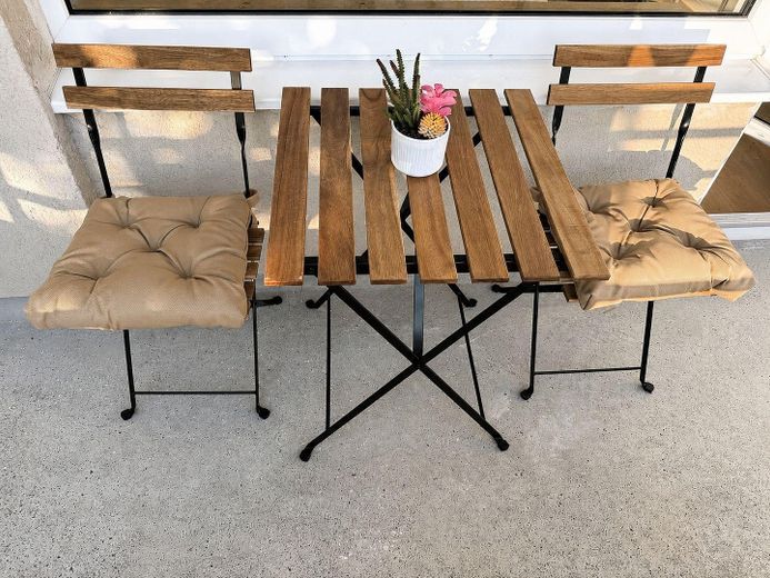 Erstbezug nach Sanierung – Modern möbliertes 1-Zimmer-Apartment mit Balkon in Top-Lage – Foto 8